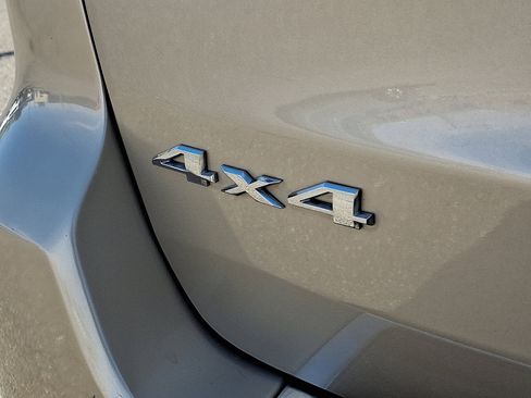 Used 2014 Jeep Grand Cherokee Limited w/ Luxury Group II image 34