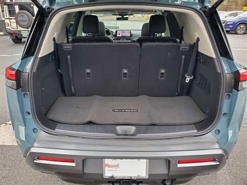 Used 2026 Nissan Pathfinder SL image 14