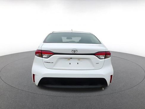 Used 2025 Toyota Corolla LE image 12