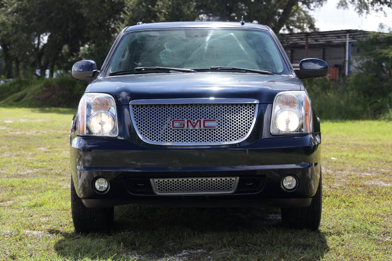 Used 2007 GMC Yukon SLT w/ SLT Preferred Equipment Group RWD image 17