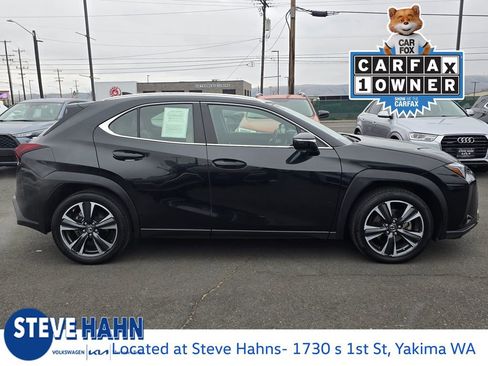 Used 2023 Lexus UX 250h AWD image 6