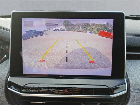 Certified 2023 Jeep Compass Latitude w/ Convenience Group image 20