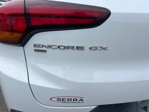 Used 2023 Buick Encore GX Preferred w/ Cold Weather Comfort Package AWD/4WD image 9