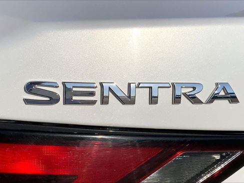 Used 2021 Nissan Sentra SV FWD image 31