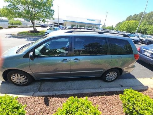 Used 2006 Toyota Sienna image 1