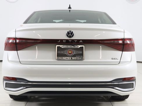 Used 2025 Volkswagen Jetta SEL image 44