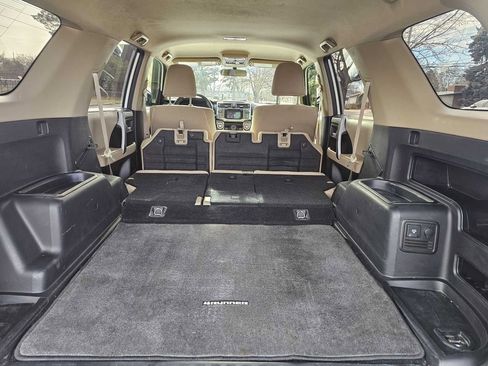 Used 2016 Toyota 4Runner SR5 image 31