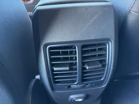 Used 2018 Ford Escape SE w/ SE Sport Appearance Package image 23