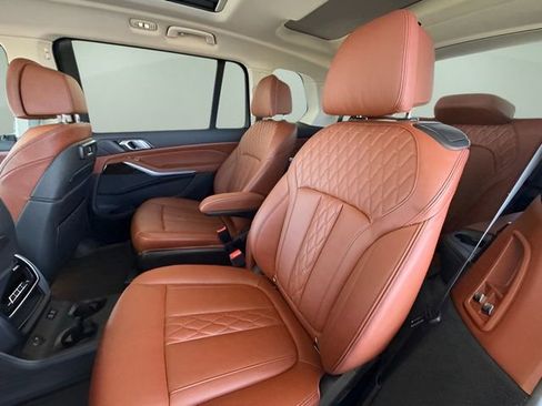 Used 2021 BMW X7 xDrive40i w/ Premium Package 2 image 34