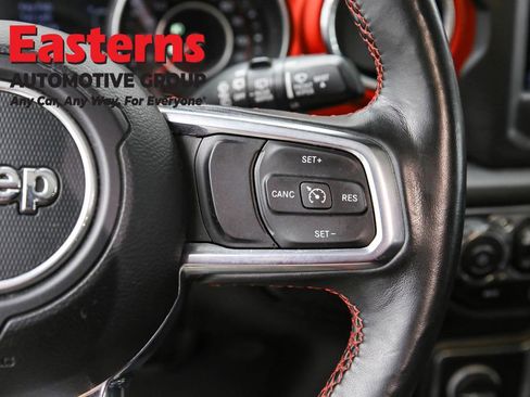Used 2020 Jeep Wrangler Unlimited Rubicon w/ LED Lighting Group AWD/4WD image 16