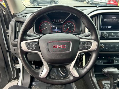 Used 2016 GMC Canyon SLT w/ Driver Alert Package image 12