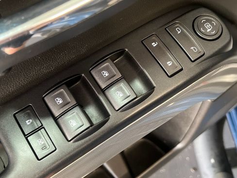 Used 2019 Chevrolet Silverado 1500 LT w/ All Star Edition AWD/4WD image 31