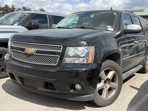Used 2012 Chevrolet Suburban LTZ image 10