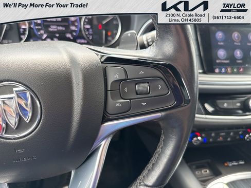 Used 2022 Buick Enclave Premium image 21