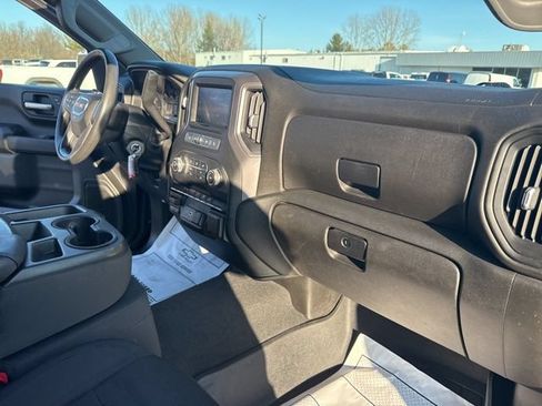 Used 2021 GMC Sierra 1500 4x4 Crew Cab w/ Sierra Value Package image 30