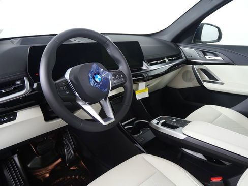 Used 2026 BMW X1 xDrive28i w/ Technology Package image 13