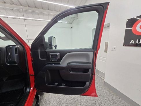Used 2019 Chevrolet Silverado 2500 W/T w/ WT Convenience Package RWD image 29