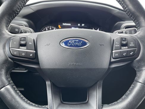 Certified 2020 Ford Explorer XLT w/ Equipment Group 202A image 15