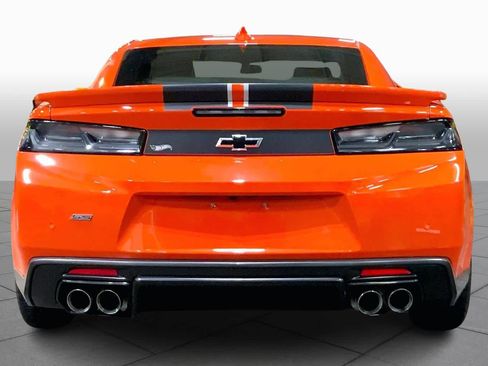 Used 2018 Chevrolet Camaro SS w/ Hot Wheels Edition image 4