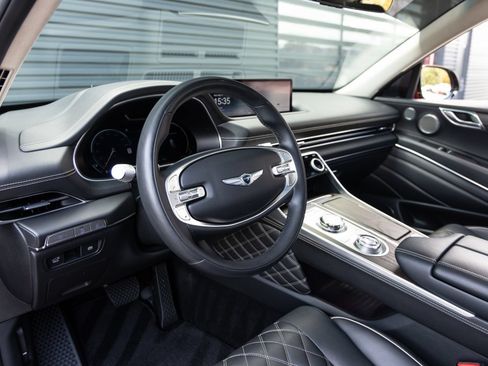 Used 2024 Genesis GV80 3.5T Prestige Signature AWD/4WD image 18