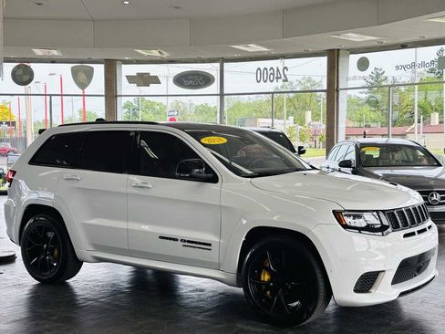 Used 2018 Jeep Grand Cherokee Trackhawk AWD/4WD image 1