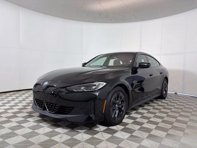 Used 2024 BMW i4 xDrive40i w/ Premium Package AWD/4WD image 3