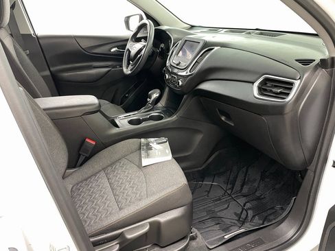 Used 2022 Chevrolet Equinox LT image 37