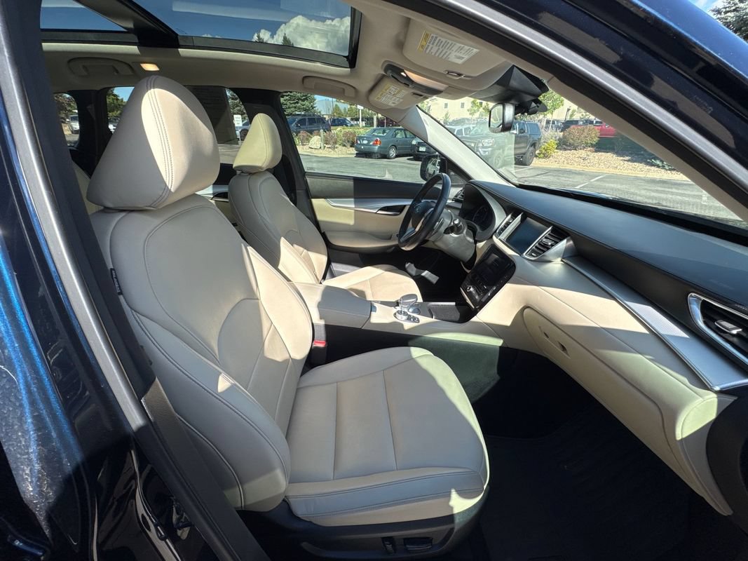 Used 2021 INFINITI QX50 Luxe AWD/4WD image 19