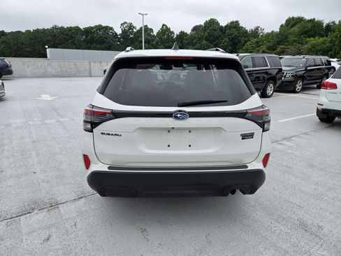 Used 2025 Subaru Forester Touring w/ Touring Package AWD/4WD image 4