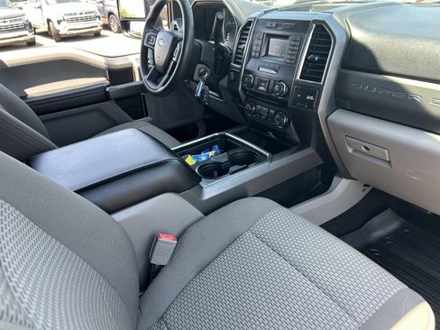 Used 2017 Ford F350 XLT w/ XLT Value Package AWD/4WD image 13