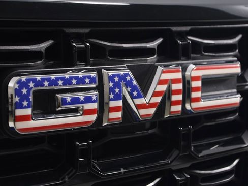 Used 2023 GMC Canyon Elevation w/ Convenience Package image 15