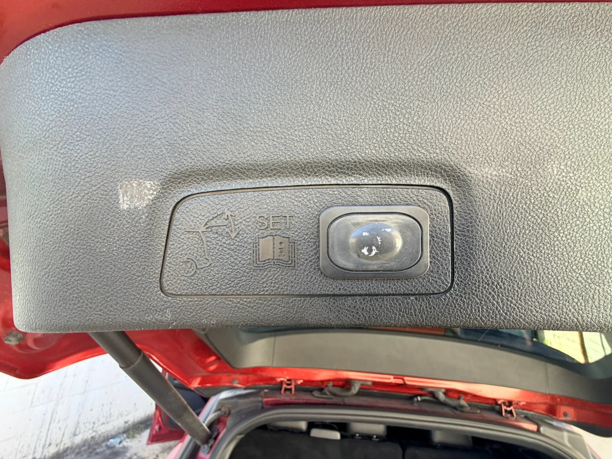 Used 2019 Lincoln MKC Premiere FWD image 30