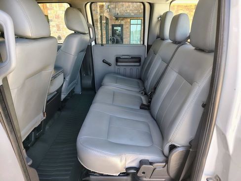 Used 2011 Ford F250 XL w/ Skid Plate Pkg AWD/4WD image 16