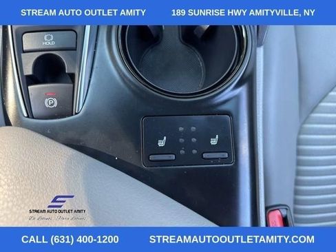 Used 2020 Toyota Camry SE w/ Cold Weather Package AWD/4WD image 29