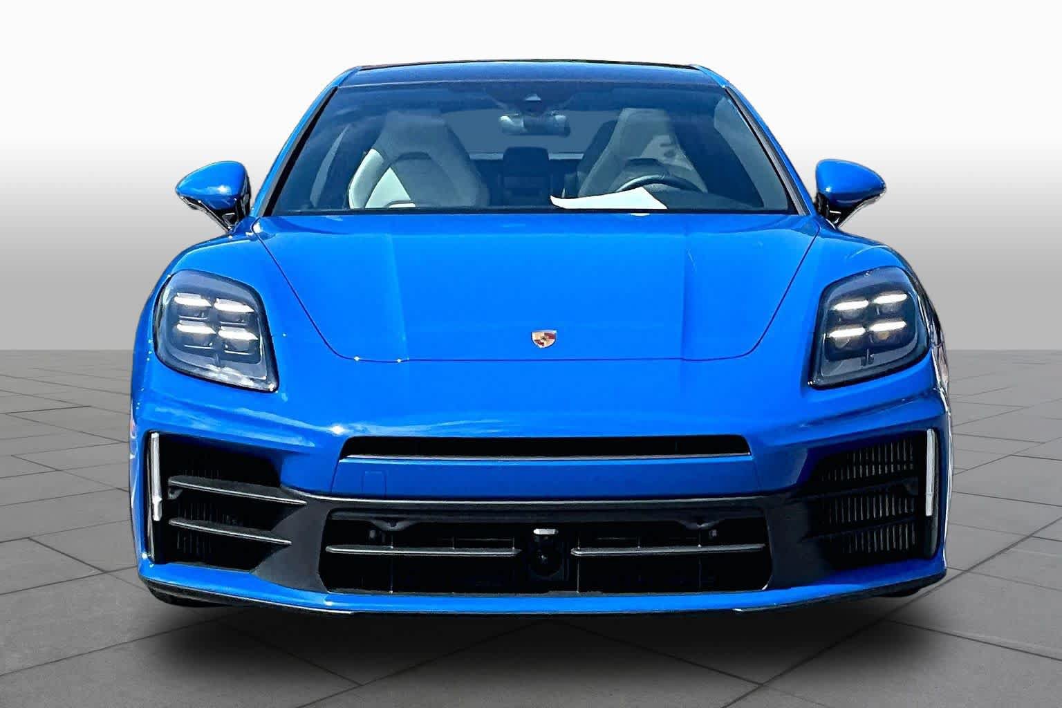 Used 2025 Porsche Panamera 4 AWD/4WD image 4