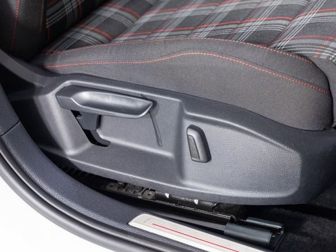 Used 2018 Volkswagen GTI S image 29