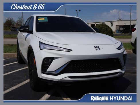 Used 2024 Buick Envista Sport Touring w/ Convenience I Package image 1