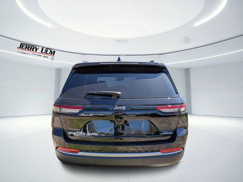New 2026 Jeep Grand Cherokee Limited AWD/4WD image 4