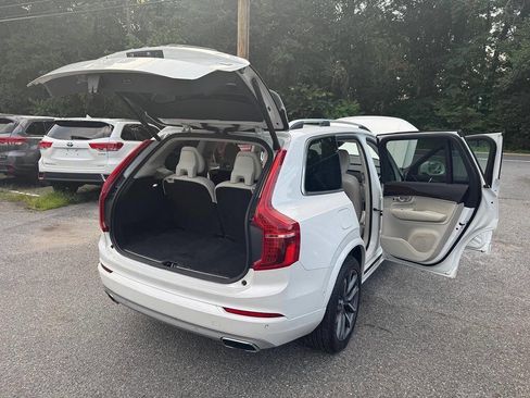 Used 2019 Volvo XC90 T6 Momentum w/ Advanced Package image 13