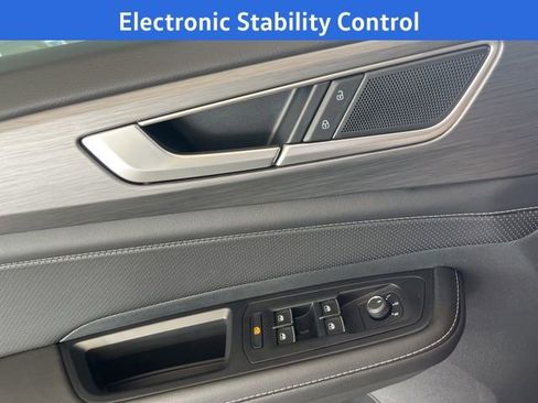 New 2026 Volkswagen Atlas Cross Sport SE image 8