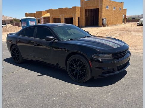 Used 2020 Dodge Charger SXT w/ Leather Interior Group RWD image 1