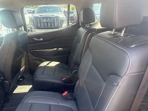 Used 2023 GMC Acadia SLT w/ Preferred Package AWD/4WD image 20