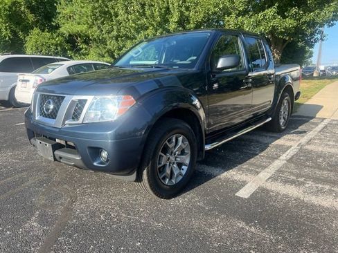 Used 2020 Nissan Frontier SV AWD/4WD image 1