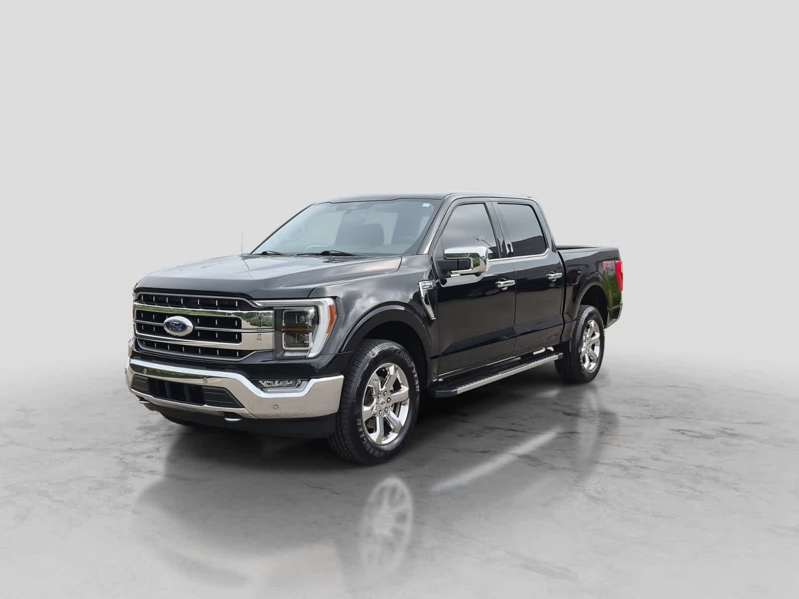 Used 2021 Ford F150 Lariat w/ Equipment Group 502A High AWD/4WD image 4