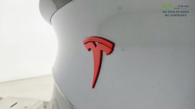 Used 2025 Tesla Model Y Long Range RWD image 86