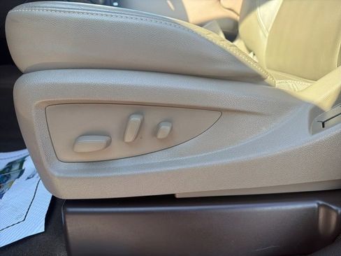 Used 2017 Chevrolet Silverado 1500 LTZ Z71 w/ LTZ Plus Package image 17