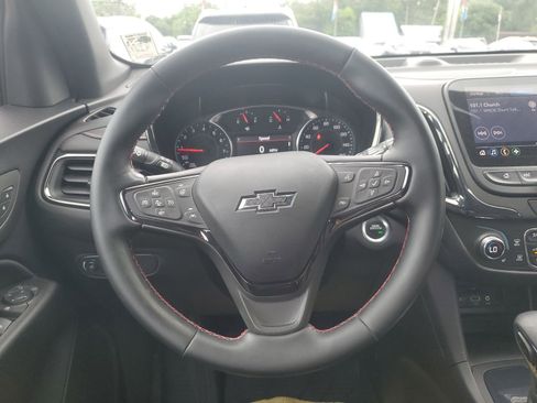 Used 2023 Chevrolet Equinox RS w/ RS Leather Package FWD image 13