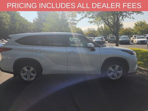 Certified 2025 Toyota Highlander LE AWD/4WD image 14