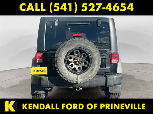 Used 2011 Jeep Wrangler Unlimited Rubicon w/ Dual Top Group image 5