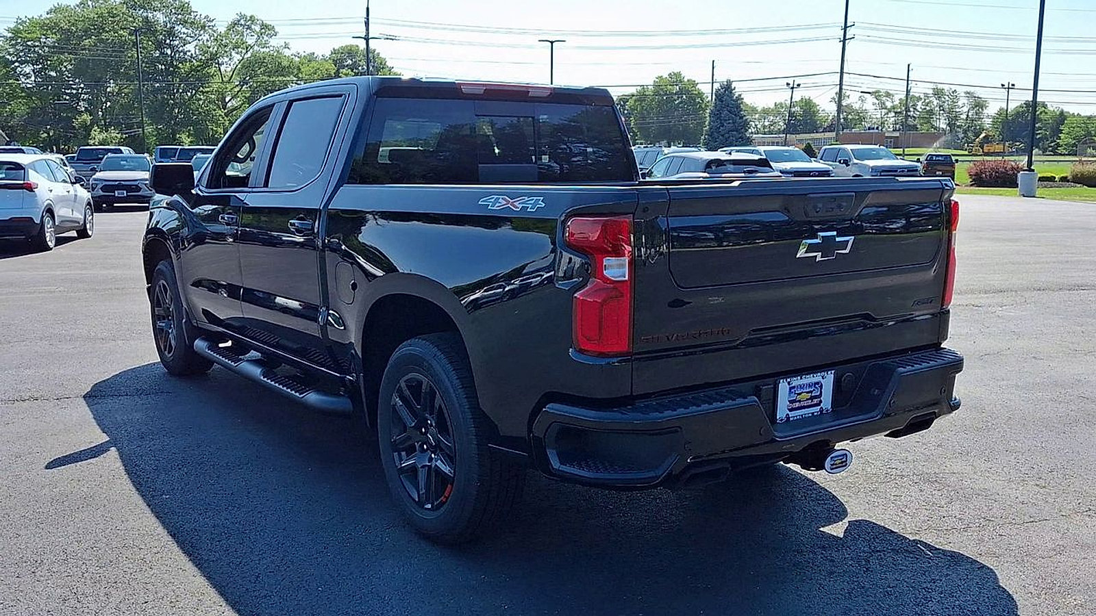 New 2026 Chevrolet Silverado 1500 RST w/ Redline Edition AWD/4WD image 9